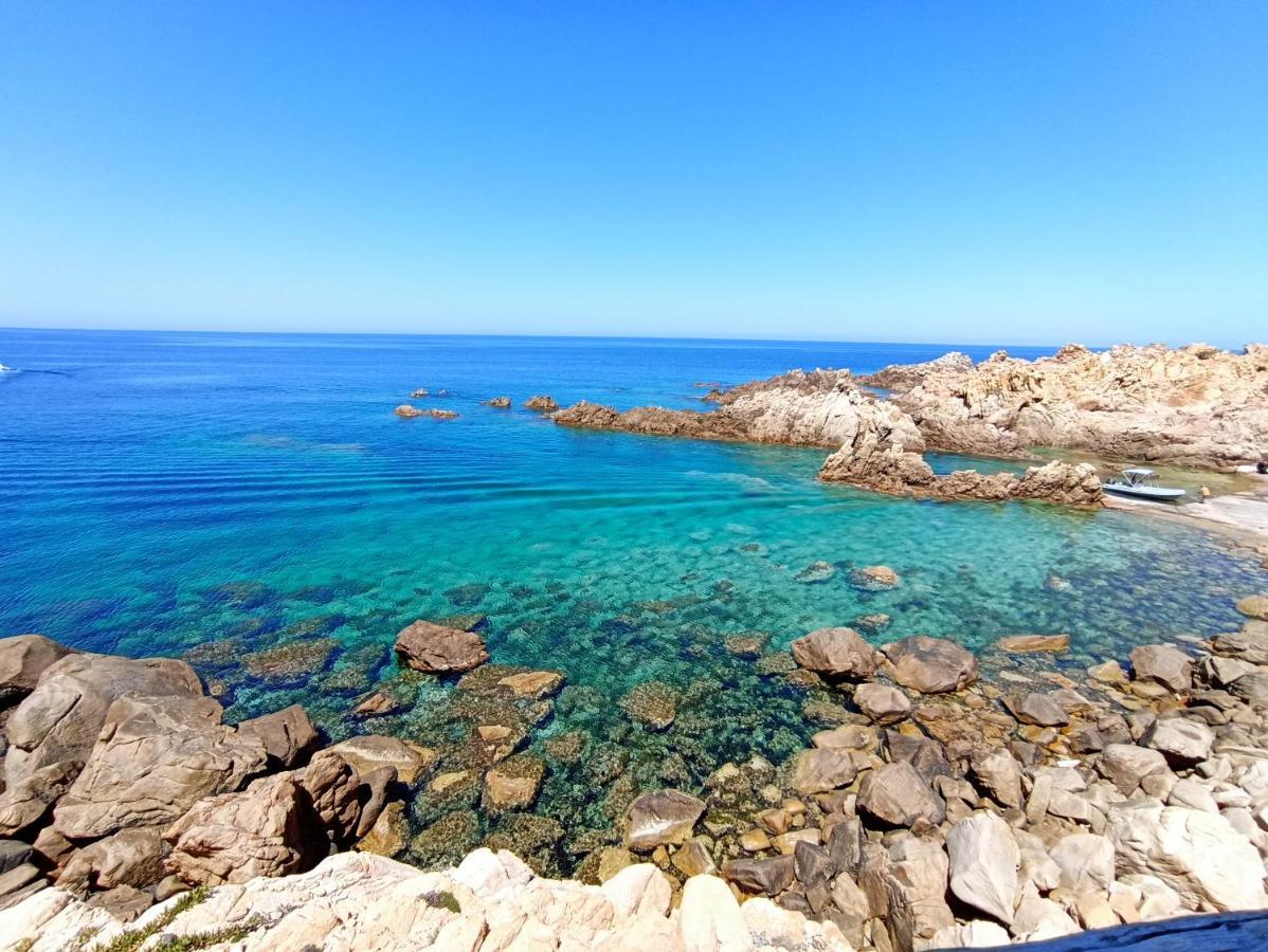 Casa Vacanze Villa Sandrina Costa Paradiso Bagian luar foto