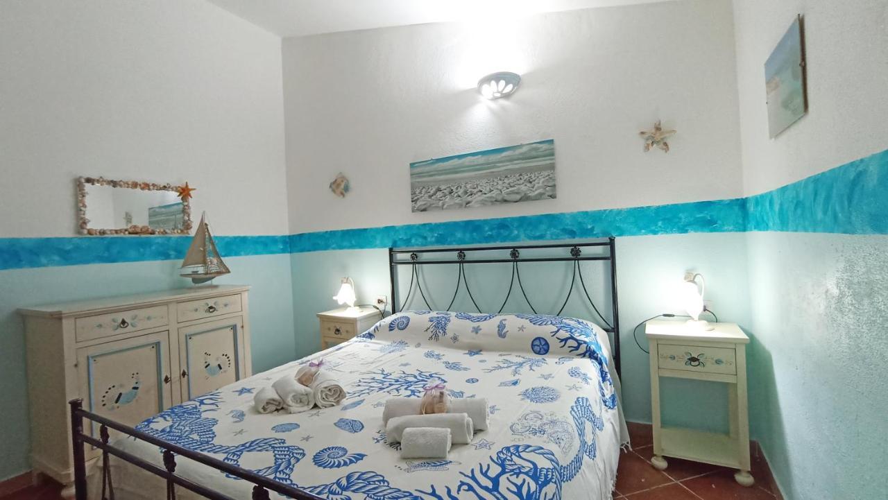 Casa Vacanze Villa Sandrina Costa Paradiso Bagian luar foto